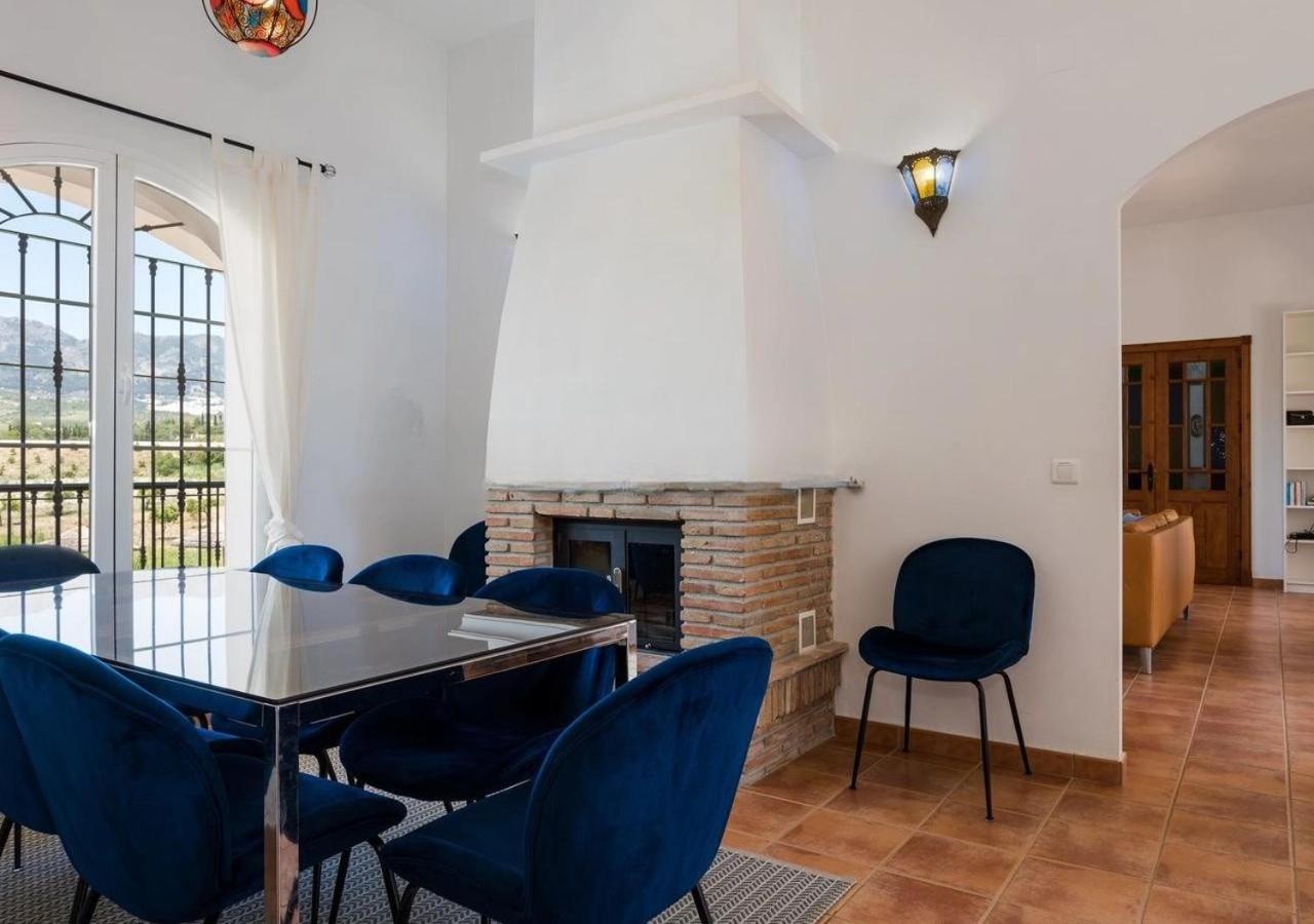 Spacious Villa With Exceptional Views In Malaga Casarabonela Екстериор снимка