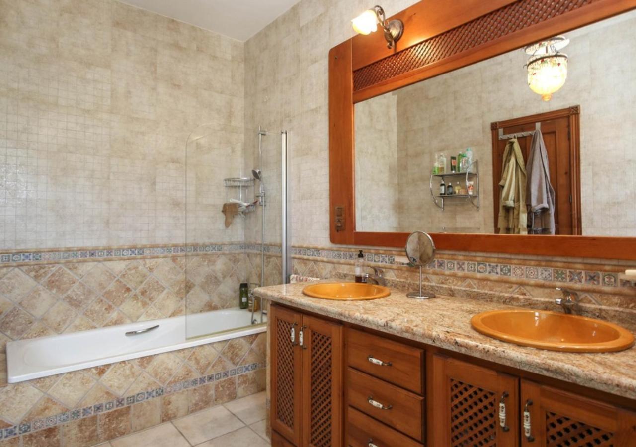 Spacious Villa With Exceptional Views In Malaga Casarabonela Екстериор снимка