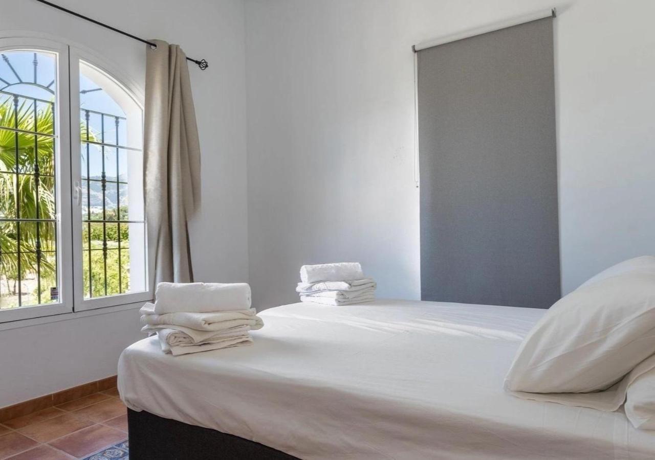 Spacious Villa With Exceptional Views In Malaga Casarabonela Екстериор снимка