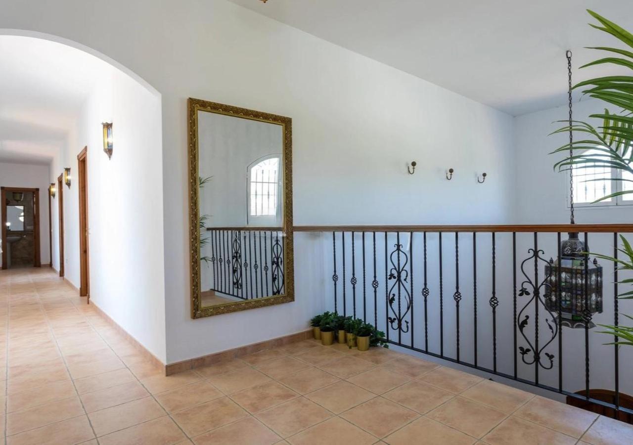 Spacious Villa With Exceptional Views In Malaga Casarabonela Екстериор снимка