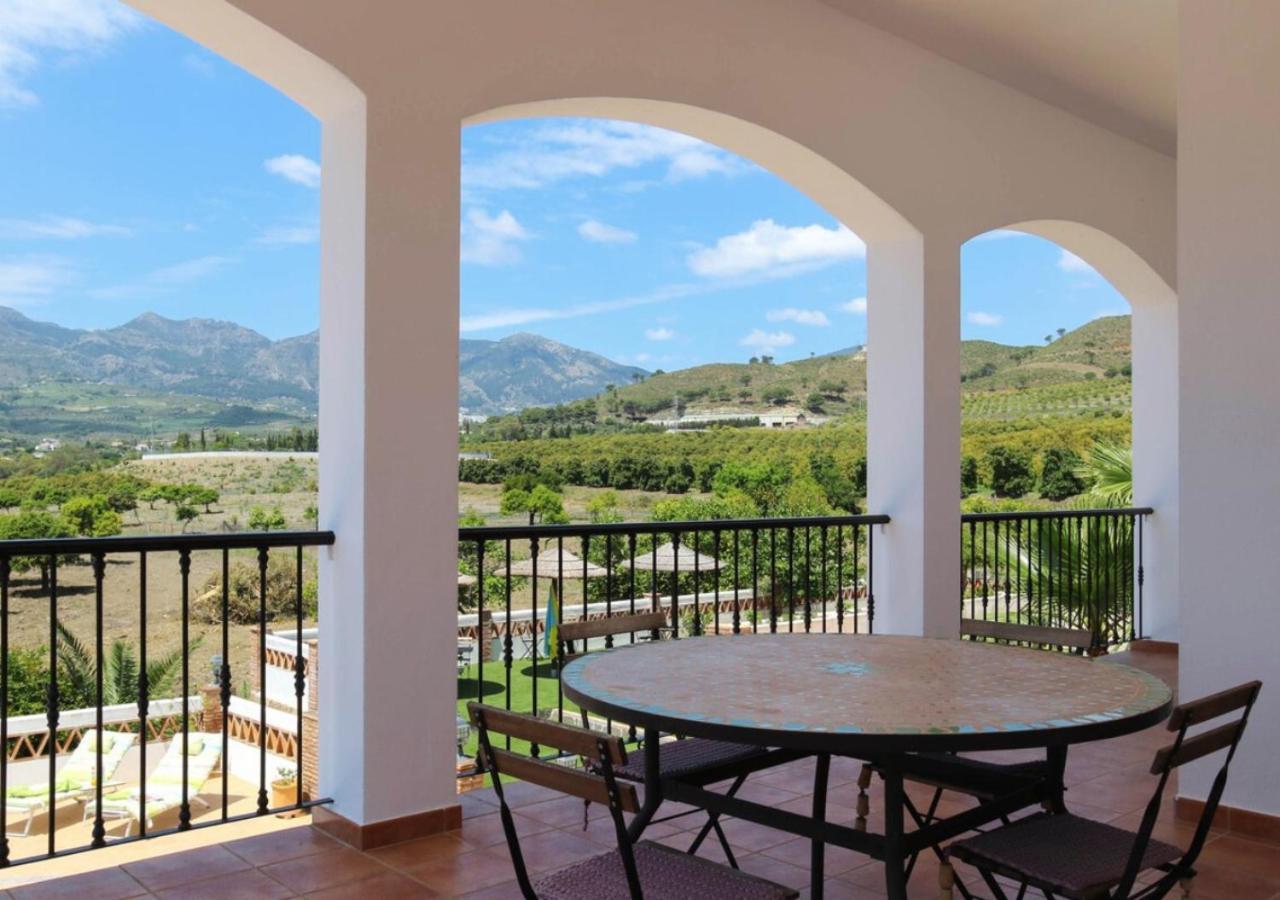 Spacious Villa With Exceptional Views In Malaga Casarabonela Екстериор снимка